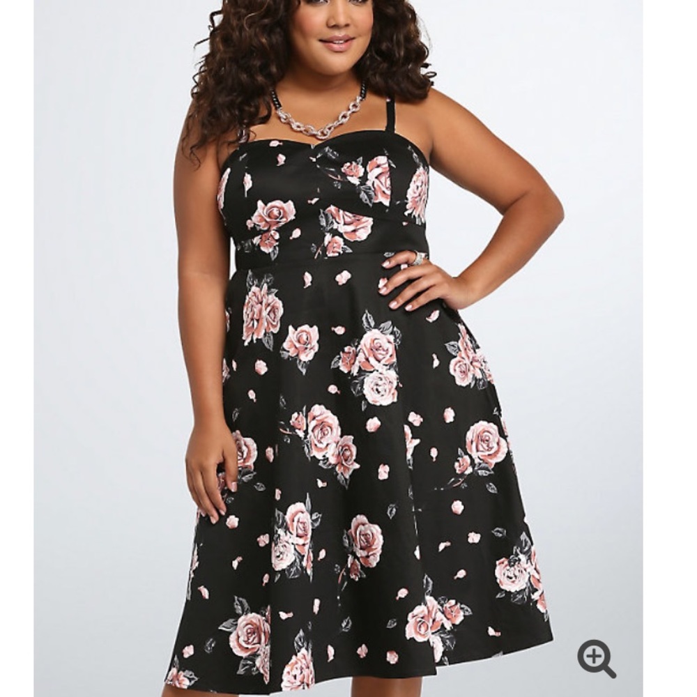 Floral strapless swing dress